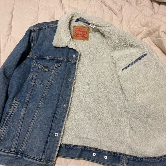 Mens Denim Sherpa Jacket. WORN ONCE - Picture 2 of 3